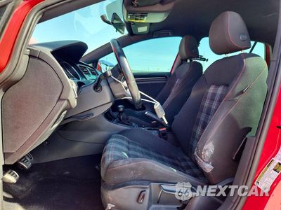 Zdjęcie 7 z 13 samochodu: 2016 VOLKSWAGEN GTI S/SE VIN:3VW5T7AU3GM070068 - miniatura
