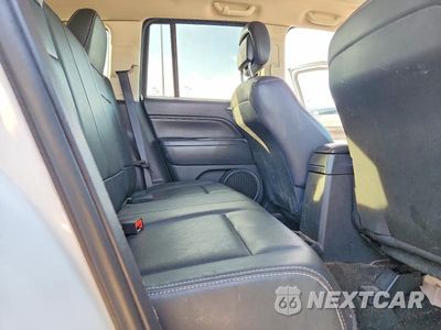 Zdjęcie 10 z 12 samochodu: 2014 JEEP COMPASS LATITUDE VIN:1C4NJCEA5ED752640 - miniatura