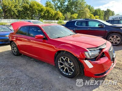 Czwarte zdjęcie samochodu z boku: 2016 CHRYSLER 300 S VIN:2C3CCAGG2GH238861 - miniatura