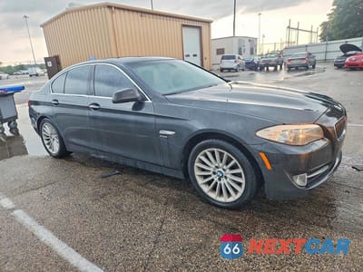 Czwarte zdjęcie samochodu z boku: 2011 BMW 535 XI VIN:WBAFU7C56BC781782 - miniatura
