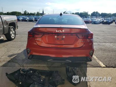 Zdjęcie 6 z 13 samochodu: 2024 KIA FORTE GT LINE VIN:3KPF54AD2RE697261 - miniatura