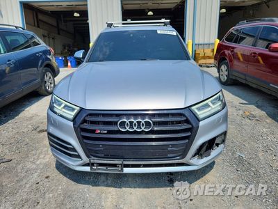 Piąte zdjęcie samochodu w środku: 2019 AUDI SQ5 PREMIUM PLUS VIN:WA1B4AFY9K2002928 - miniatura