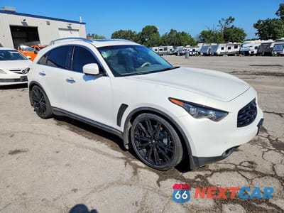 Czwarte zdjęcie samochodu z boku: 2009 INFINITI FX50 BASE VIN:JNRBS18W49M201620 - miniatura