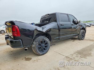Trzecie zdjęcie samochodu z tyłu: 2025 RAM 2500 LARAMIE VIN:3C6UR5FL0SG556742 - miniatura