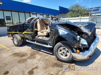 Czwarte zdjęcie samochodu z boku: 2001 FORD F250 SUPER DUTY VIN:1FTNX21FX1EC41181 - miniatura