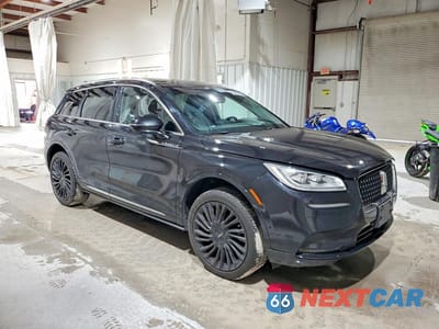 Czwarte zdjęcie samochodu z boku: 2021 LINCOLN CORSAIR RESERVE VIN:5LMCJ2D92MUL26727 - miniatura
