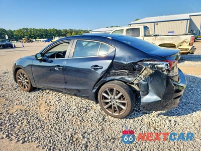 Drugie zdjęcie samochodu z przodu: 2018 MAZDA 3 TOURING VIN:3MZBN1V36JM216594 - miniatura