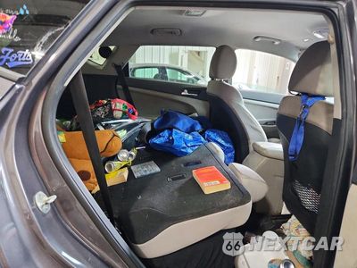 Zdjęcie 11 z 13 samochodu: 2021 HYUNDAI TUCSON VALUE VIN:KM8J3CA41MU335146 - miniatura