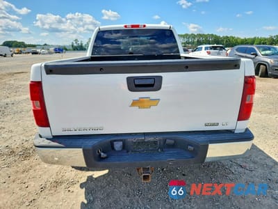 Zdjęcie 6 z 12 samochodu: 2011 CHEVROLET SILVERADO K1500 LT VIN:1GCRKSE31BZ424415 - miniatura