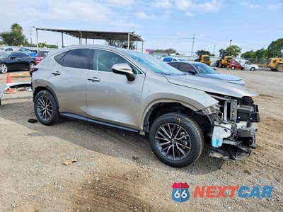 Czwarte zdjęcie samochodu z boku: 2023 LEXUS NX 250 VIN:2T2ADCAZ8PC003005 - miniatura