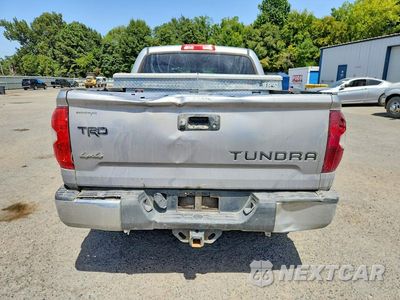 Zdjęcie 6 z 12 samochodu: 2015 TOYOTA TUNDRA SR5 VIN:5TFDW5F19FX424080 - miniatura