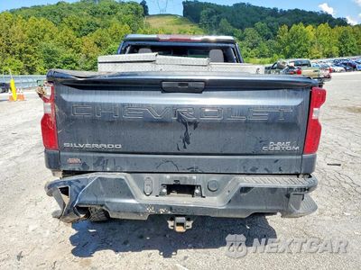 Zdjęcie 6 z 12 samochodu: 2021 CHEVROLET SILVERADO K1500 TRAIL BOSS CUSTOM VIN:1GCPYCEF7MZ172582 - miniatura