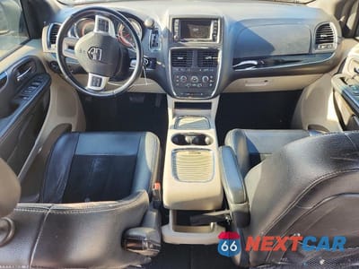 Zdjęcie 8 z 14 samochodu: 2018 DODGE GRAND CARAVAN SXT VIN:2C4RDGCG2JR224150 - miniatura