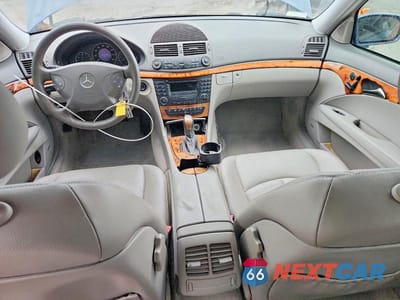 Zdjęcie 8 z 12 samochodu: 2003 MERCEDES-BENZ E 320 VIN:WDBUF65J73A340764 - miniatura