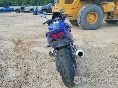 Czwarte zdjęcie samochodu z boku: 2005 YAMAHA FZS10 VIN:JYARN07E35A010688 - miniatura