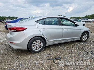 Trzecie zdjęcie samochodu z tyłu: 2018 HYUNDAI ELANTRA SE VIN:5NPD74LF8JH230510 - miniatura