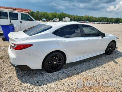 Trzecie zdjęcie samochodu z tyłu: 2025 TOYOTA CAMRY SE VIN:4T1DAACK3SU103910 - miniatura
