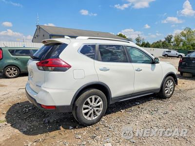 Trzecie zdjęcie samochodu z tyłu: 2018 NISSAN ROGUE SV VIN:KNMAT2MV7JP579655 - miniatura