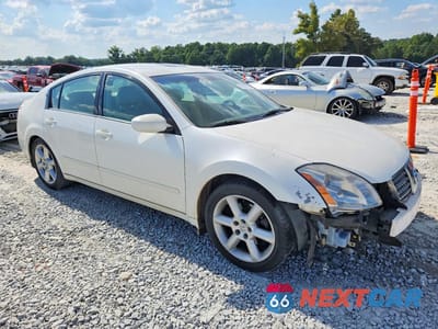 Czwarte zdjęcie samochodu z boku: 2004 NISSAN MAXIMA 3.5 SE VIN:1N4BA41E24C901372 - miniatura
