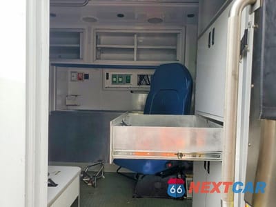 Zdjęcie 10 z 12 samochodu: 2017 FORD ECONOLINE E450 SD AMBULANCE VIN:1FDXE4FS3HDC32401 - miniatura