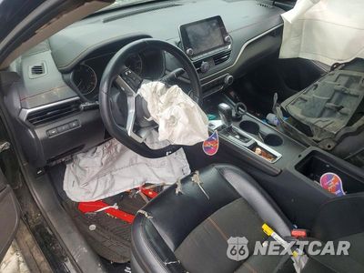Zdjęcie 8 z 12 samochodu: 2019 NISSAN ALTIMA SR VIN:1N4BL4CV3KC181360 - miniatura