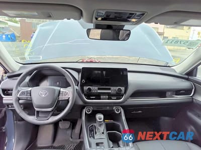 Zdjęcie 9 z 15 samochodu: 2024 TOYOTA GRAND HIGHLANDER XLE VIN:5TDAAAB59RS039096 - miniatura