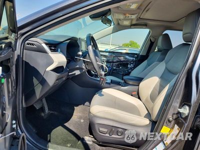 Zdjęcie 7 z 14 samochodu: 2019 TOYOTA RAV4 XLE PREMIUM VIN:JTMA1RFV5KD025979 - miniatura