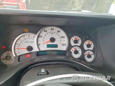 Zdjęcie 9 z 13 samochodu: 2004 HUMMER H2 SUV VIN:5GRGN23U64H105593 - miniatura