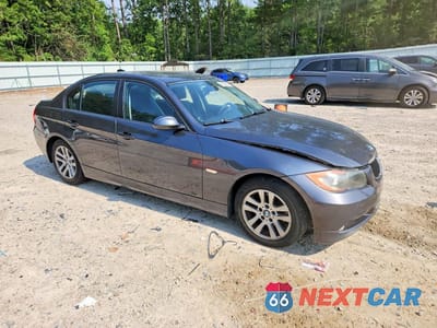 Czwarte zdjęcie samochodu z boku: 2006 BMW 325 I VIN:WBAVB13596PS64683 - miniatura