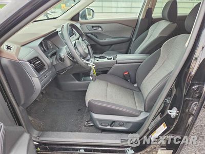 Zdjęcie 7 z 14 samochodu: 2022 NISSAN ROGUE SV VIN:5N1BT3BB2NC730848 - miniatura