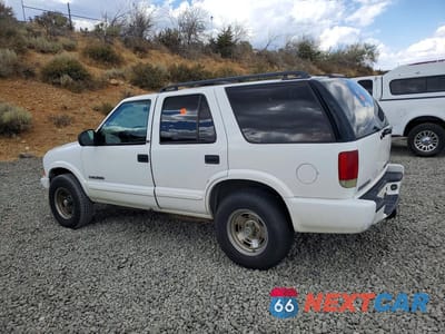 Drugie zdjęcie samochodu z przodu: 2002 CHEVROLET BLAZER VIN:1GNDT13W92K152534 - miniatura