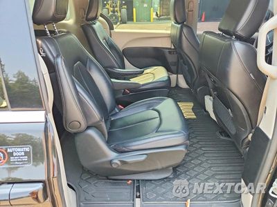 Zdjęcie 11 z 13 samochodu: 2024 CHRYSLER PACIFICA HYBRID SELECT VIN:2C4RC1S72RR169499 - miniatura