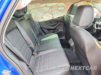 Zdjęcie 10 z 12 samochodu: 2023 VOLKSWAGEN JETTA SE VIN:3VW7M7BU1PM006860 - miniatura