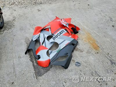 Zdjęcie 9 z 10 samochodu: 2019 DUCATI PANIGALE V4 VIN:ZDMDAGNW9KB011109 - miniatura