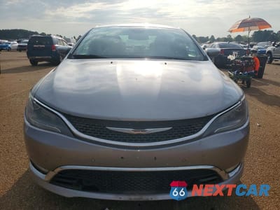 Piąte zdjęcie samochodu w środku: 2015 CHRYSLER 200 C VIN:1C3CCCCB2FN703411 - miniatura