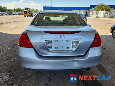 Zdjęcie 6 z 12 samochodu: 2007 HONDA ACCORD LX VIN:1HGCM56437A132166 - miniatura