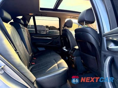 Zdjęcie 6 z 10 samochodu: 2016 BMW X5 XDRIVE35I VIN:5UXKR0C52G0U10569 - miniatura