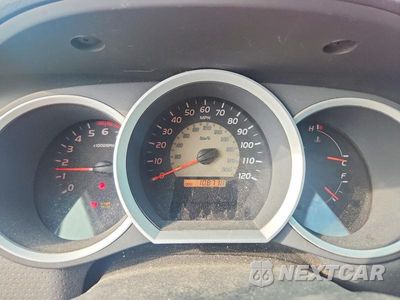 Zdjęcie 9 z 13 samochodu: 2009 TOYOTA TACOMA DOUBLE CAB VIN:3TMLU42N29M036638 - miniatura