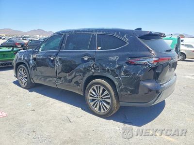 Drugie zdjęcie samochodu z przodu: 2022 TOYOTA HIGHLANDER HYBRID PLATINUM VIN:5TDFARAH2NS015376 - miniatura