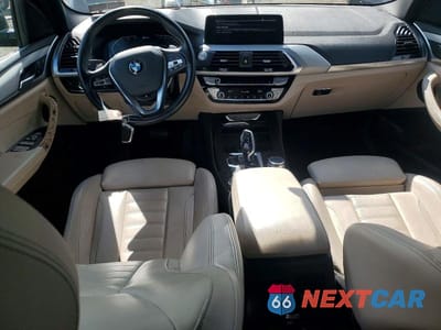 Zdjęcie 8 z 13 samochodu: 2021 BMW X3 XDRIVE30E VIN:5UXTS1C00M9F45143 - miniatura