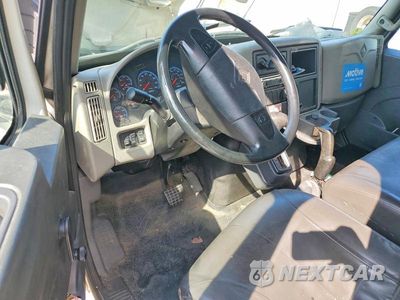 Zdjęcie 8 z 13 samochodu: 2017 INTERNATIONAL 4300 BOX TRUCK VIN:1HTMMMMM9HH519607 - miniatura