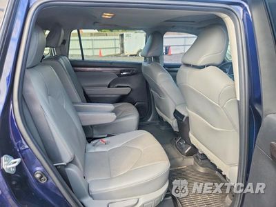 Zdjęcie 11 z 13 samochodu: 2022 TOYOTA HIGHLANDER LIMITED VIN:5TDDZRBH4NS206425 - miniatura
