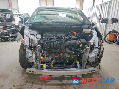 Piąte zdjęcie samochodu w środku: 2024 TOYOTA SIENNA PLATINUM 7-PASSENGER VIN:5TDESKFCXRS127295 - miniatura