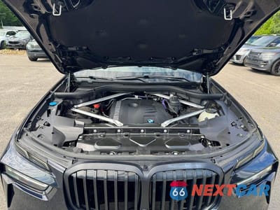 Zdjęcie 8 z 10 samochodu: 2024 BMW X7 XDRIVE40I VIN:5UX23EM04R9U41824 - miniatura