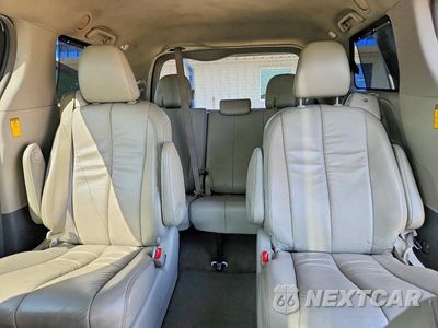 Zdjęcie 10 z 13 samochodu: 2014 TOYOTA SIENNA XLE 7-PASSENGER VIN:5TDDK3DC6ES082175 - miniatura