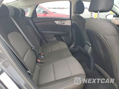 Zdjęcie 10 z 12 samochodu: 2023 KIA FORTE LXS VIN:3KPF24AD0PE573964 - miniatura