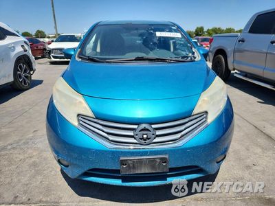 Piąte zdjęcie samochodu w środku: 2015 NISSAN VERSA NOTE SL VIN:3N1CE2CP4FL438621 - miniatura
