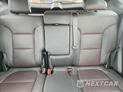 Zdjęcie 10 z 13 samochodu: 2021 CHEVROLET BLAZER RS VIN:3GNKBERS7MS585167 - miniatura
