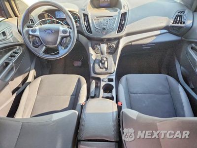 Zdjęcie 8 z 13 samochodu: 2014 FORD ESCAPE S VIN:1FMCU0F74EUB46497 - miniatura