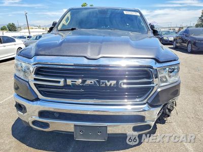 Piąte zdjęcie samochodu w środku: 2020 RAM 1500 BIG HORN/LONE STAR VIN:1C6SRFBT2LN315972 - miniatura